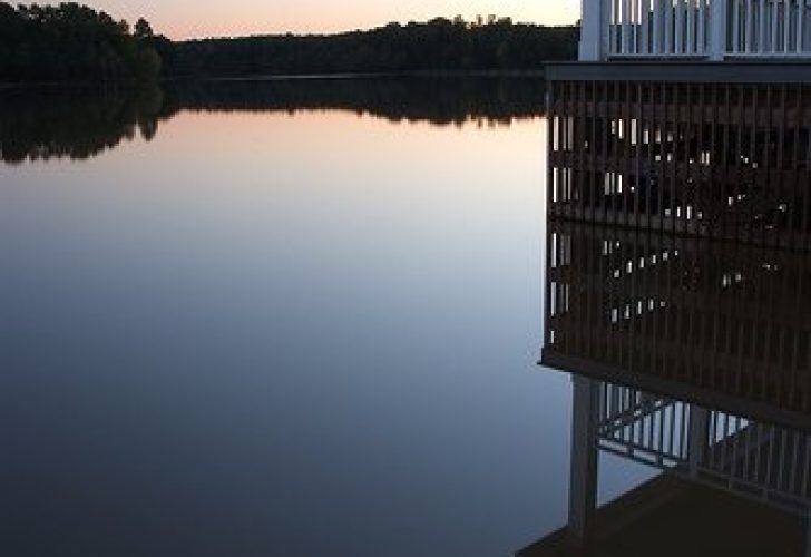 Bass_Lake_at_sunsetjpg